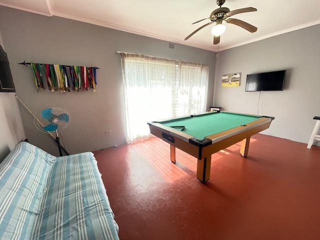 4 Bedroom Property for Sale in Bergzicht Western Cape